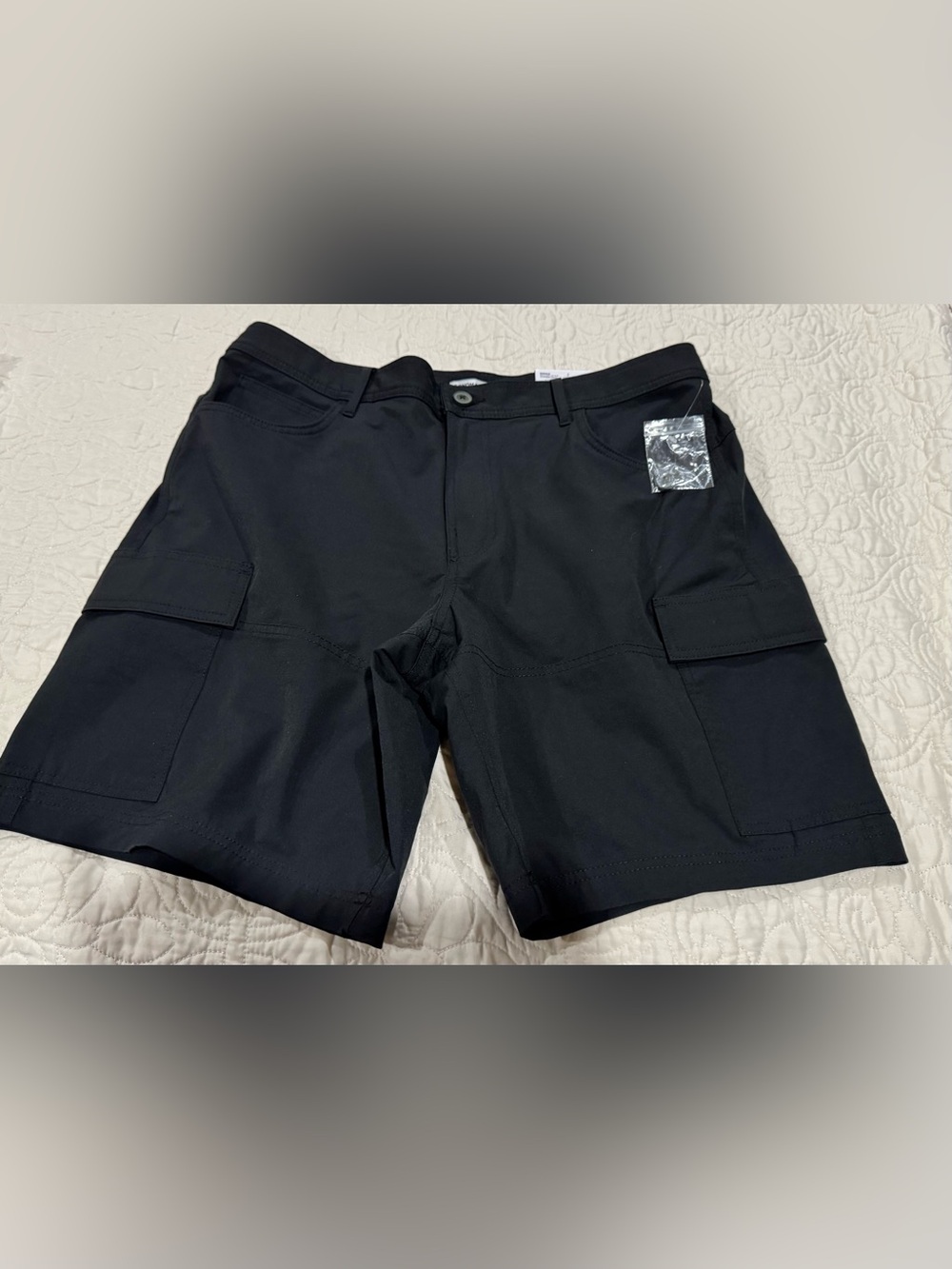 NWT Men’s Sonoma 9 in Cargo Shorts size 36